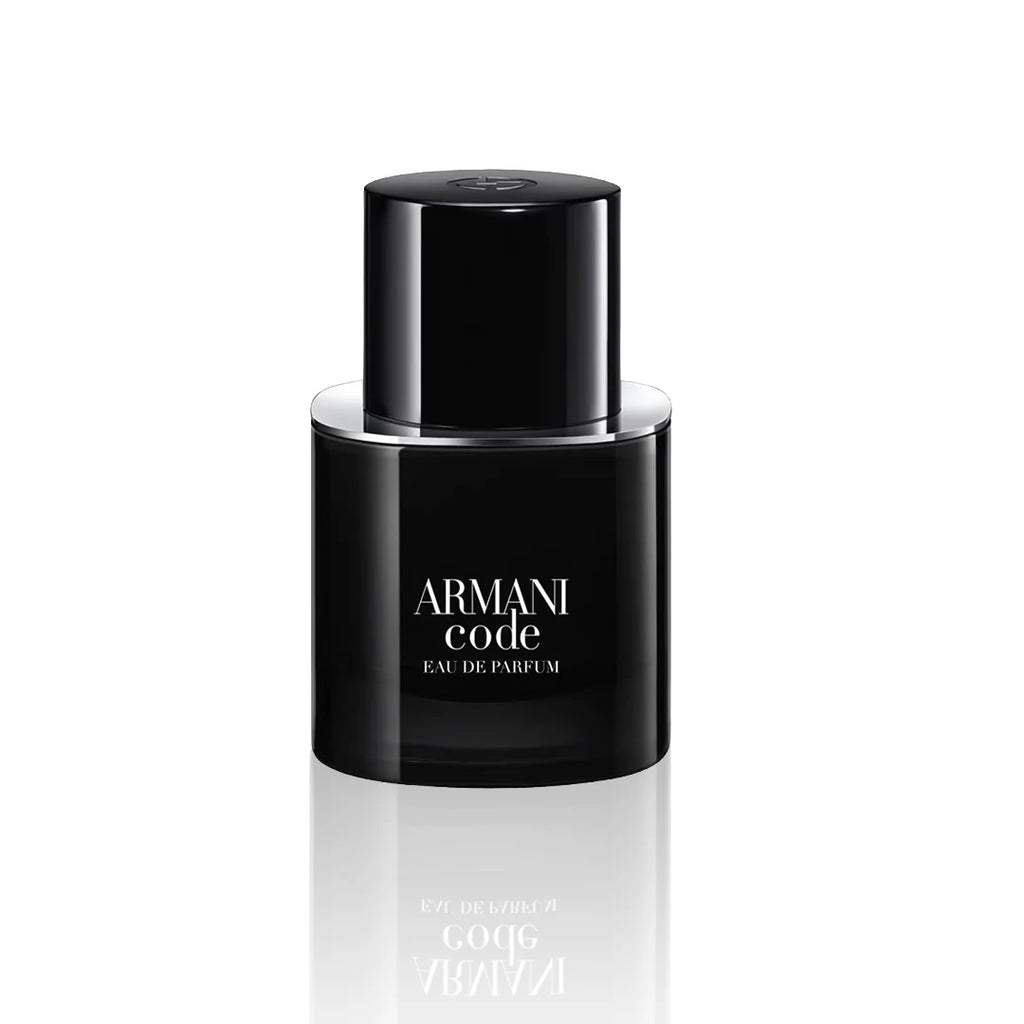 Armani Code Eau de Toilette 30 ml Flakon auf weißem Hintergrund.