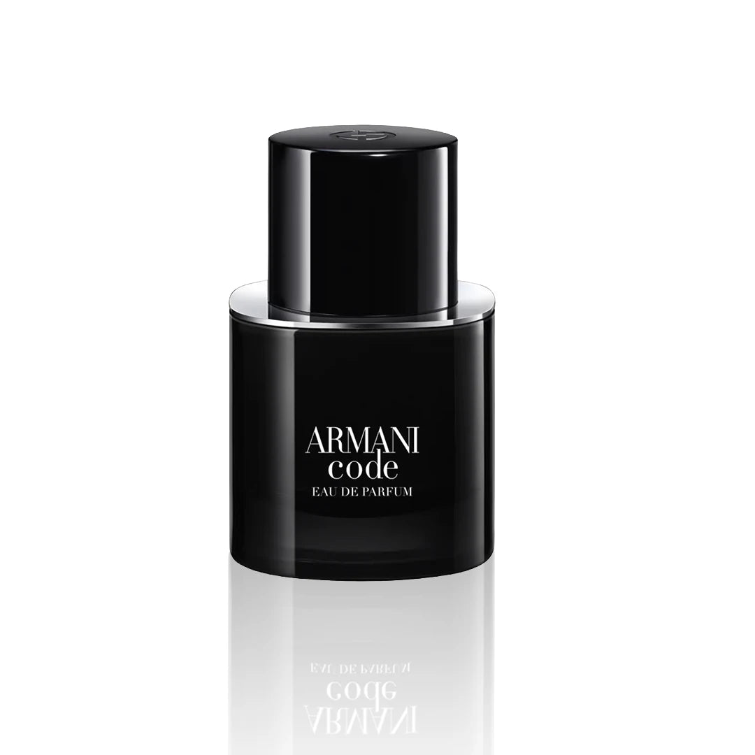 Armani Code Eau de Toilette 30 ml Flakon auf weißem Hintergrund.