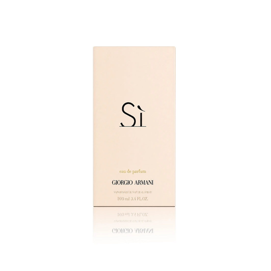 Armani Sì Eau de Parfum 100 ml Originalverpackung auf weißem Hintergrund