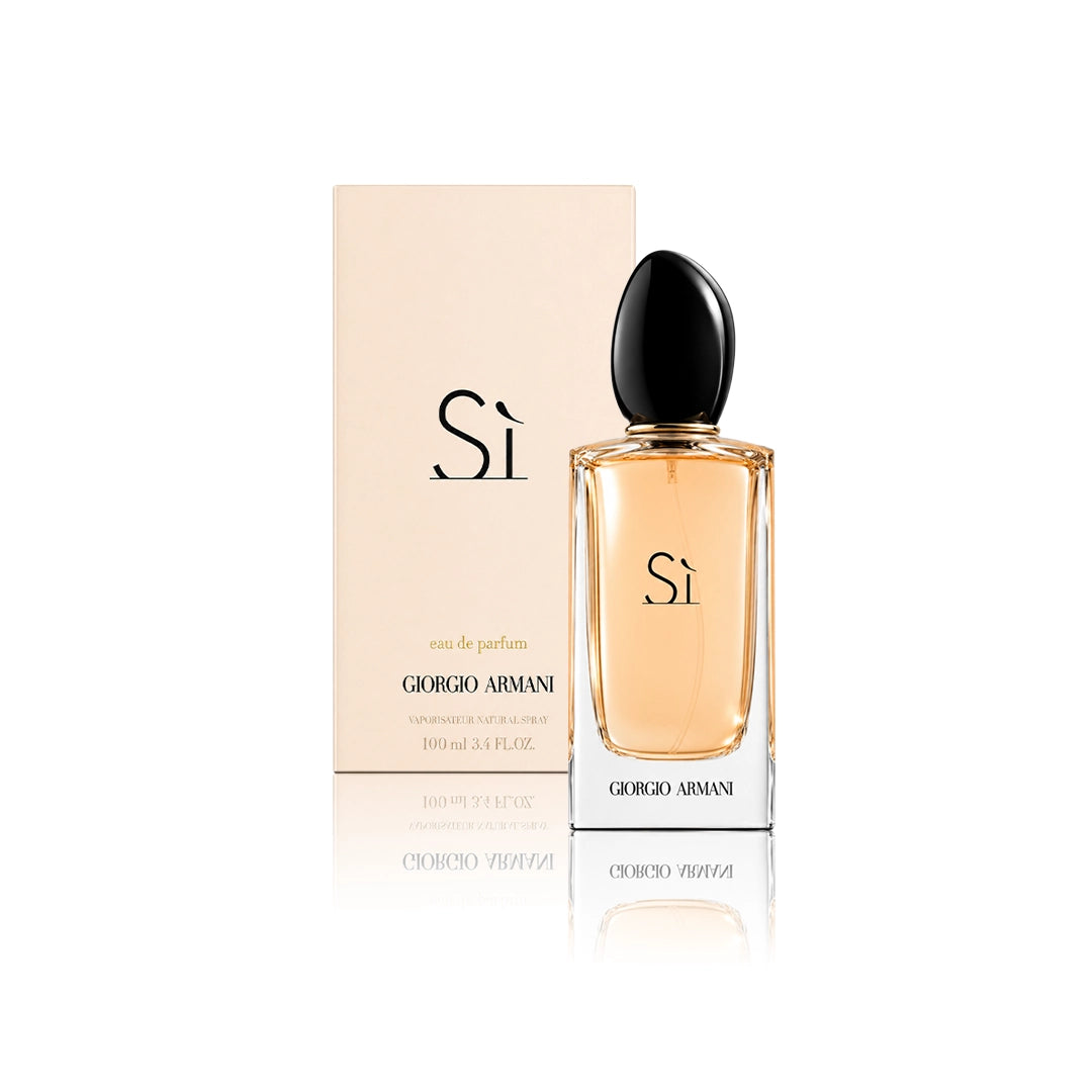 Armani Sì Eau de Parfum 100 ml Flakon mit Originalverpackung auf weißem Hintergrund