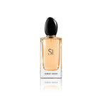 Armani Sì Eau de Parfum 100 ml Flakon auf weißem Hintergrund
