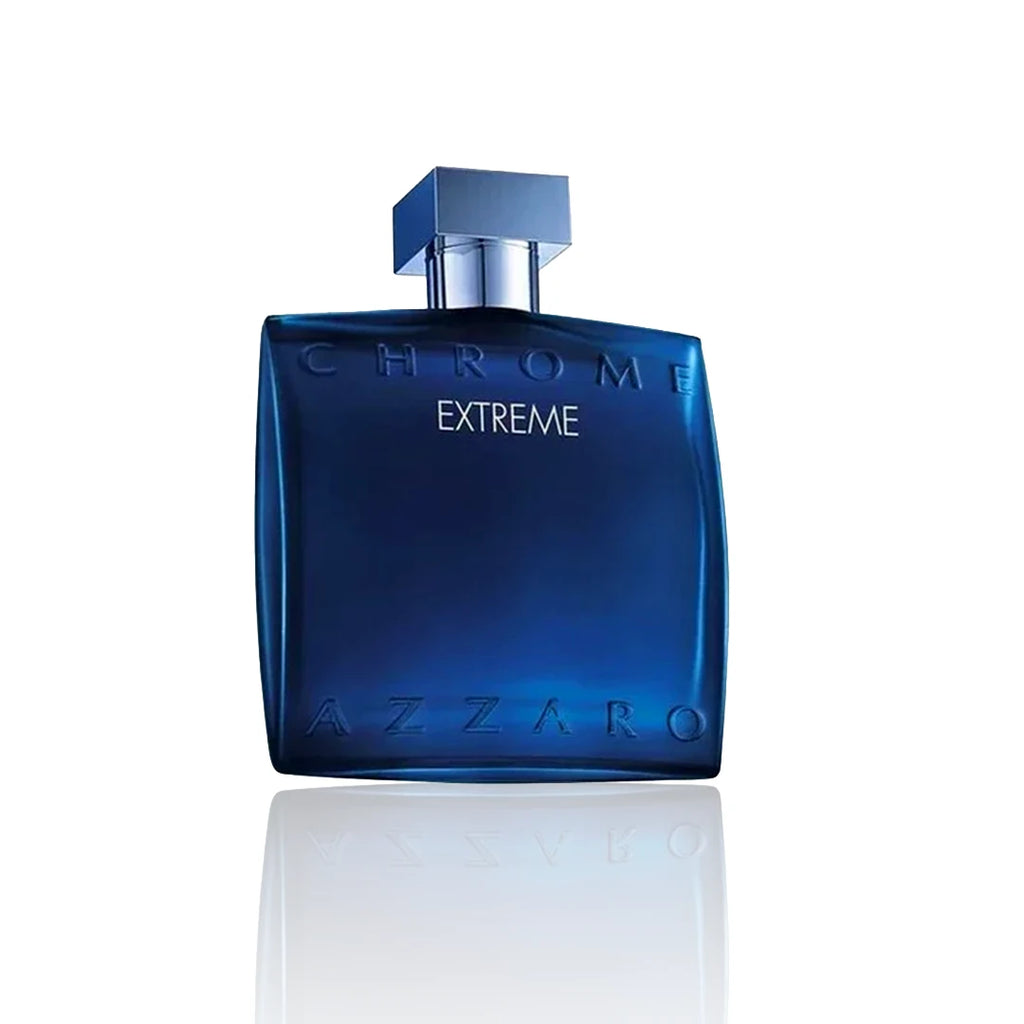 Azzaro Chrome Extreme Eau de Parfum 50 ml Flakon auf weißem Hintergrund.