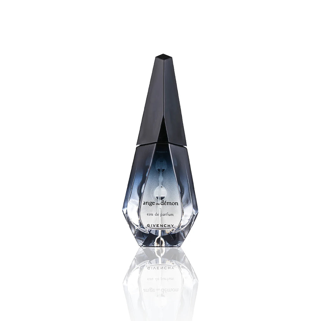 Givenchy Ange Ou Démon Eau de Parfum 30 ml Flakon auf weißem Hintergrund