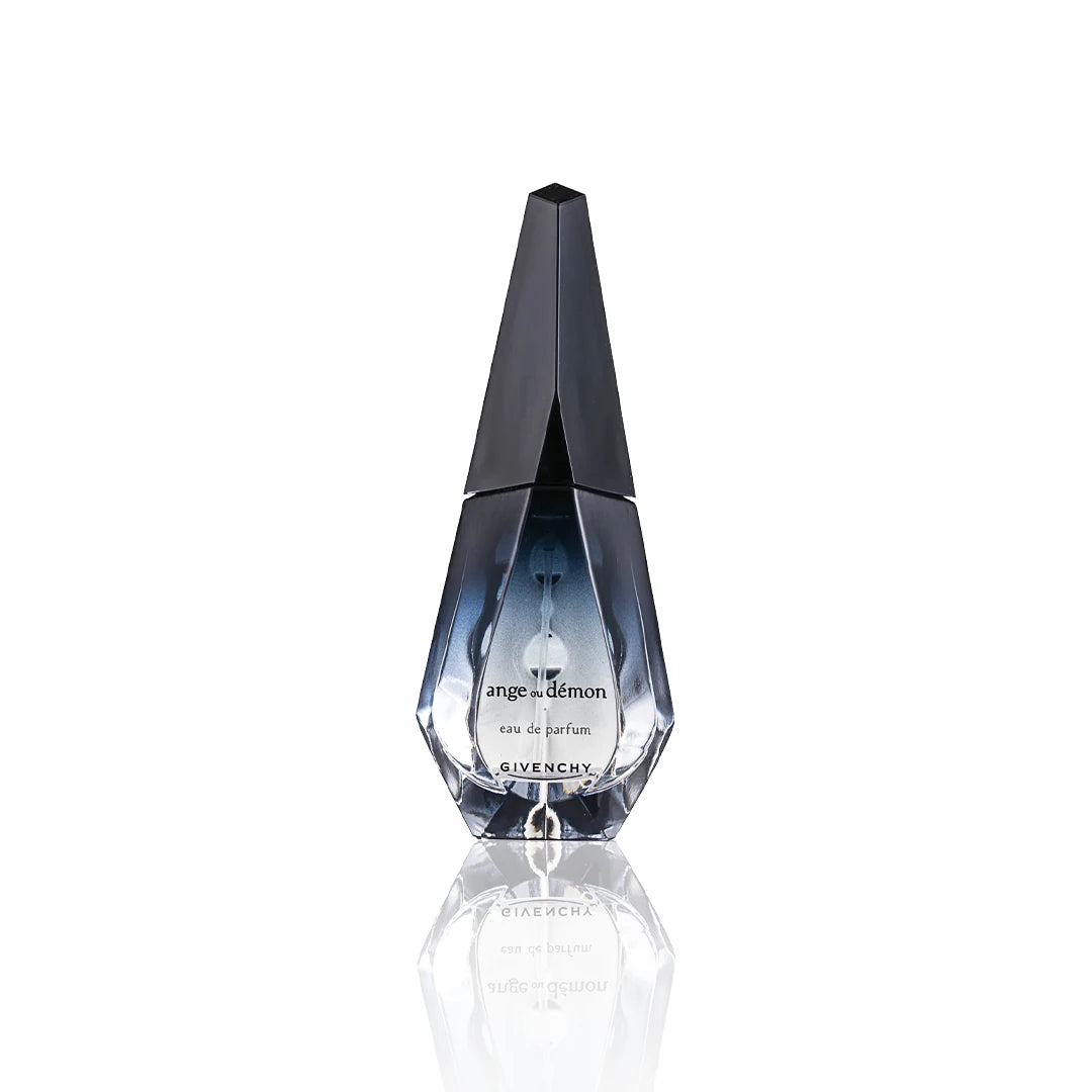 Givenchy Ange Ou Démon Eau de Parfum 30 ml Flakon auf weißem Hintergrund