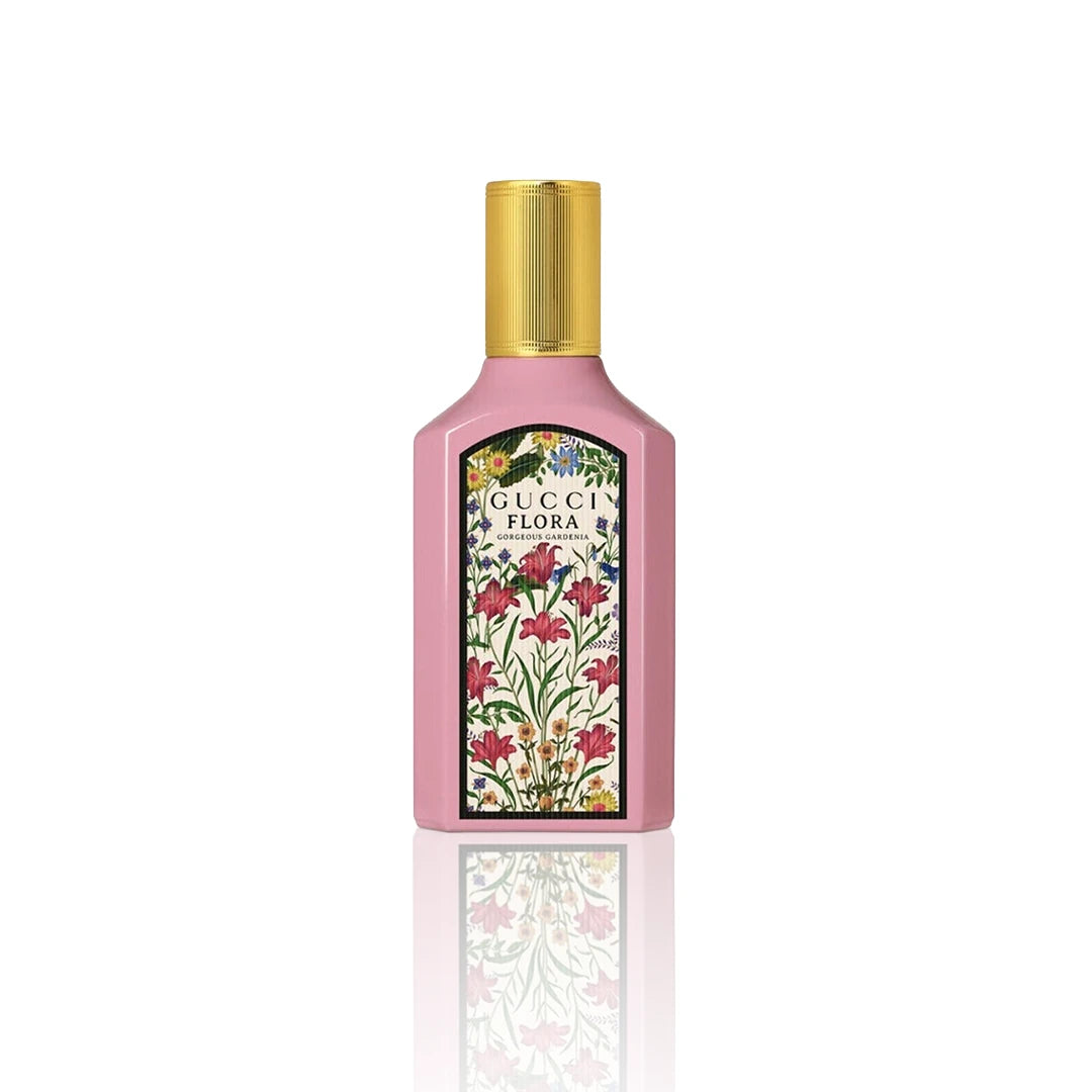Gucci Flora Gorgeous Gardenia Eau de Parfum Spray 50 ml Flakon auf weißem Hintergrund