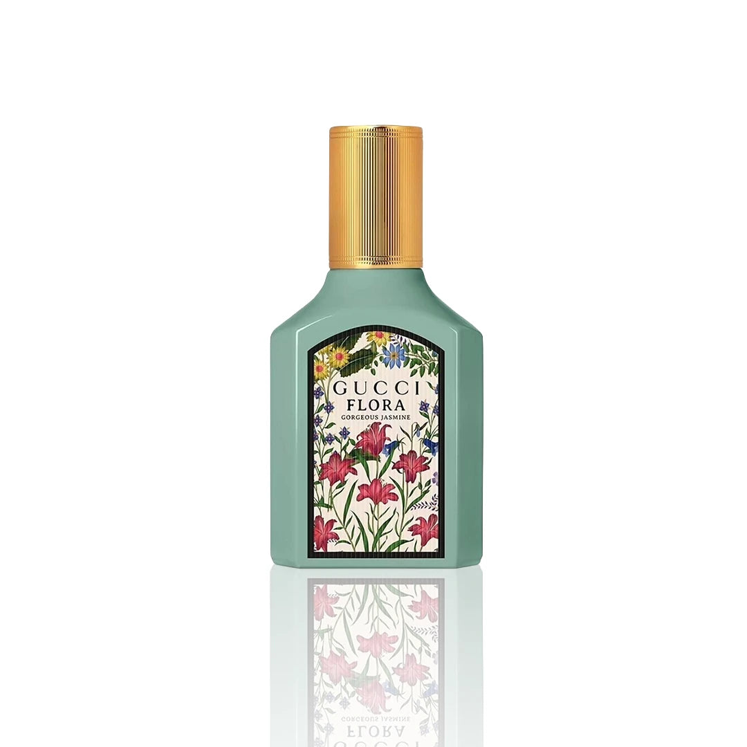 Gucci Flora Gorgeous Jasmine Eau de Parfum Spray 30 ml Flakon auf weißem Hintergrund