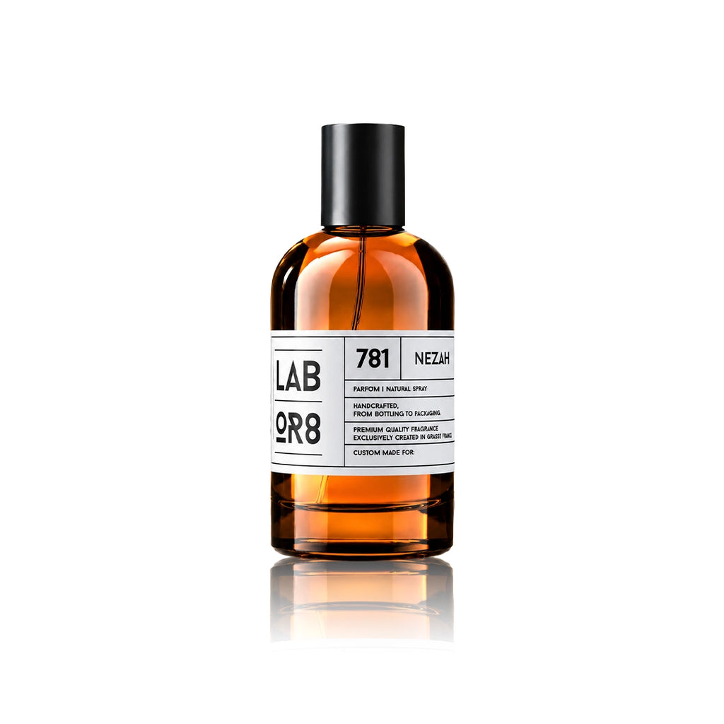LABOR8 NEZAH 781 Eau de Parfum 100 ml Flakon auf weißem Hintergrund