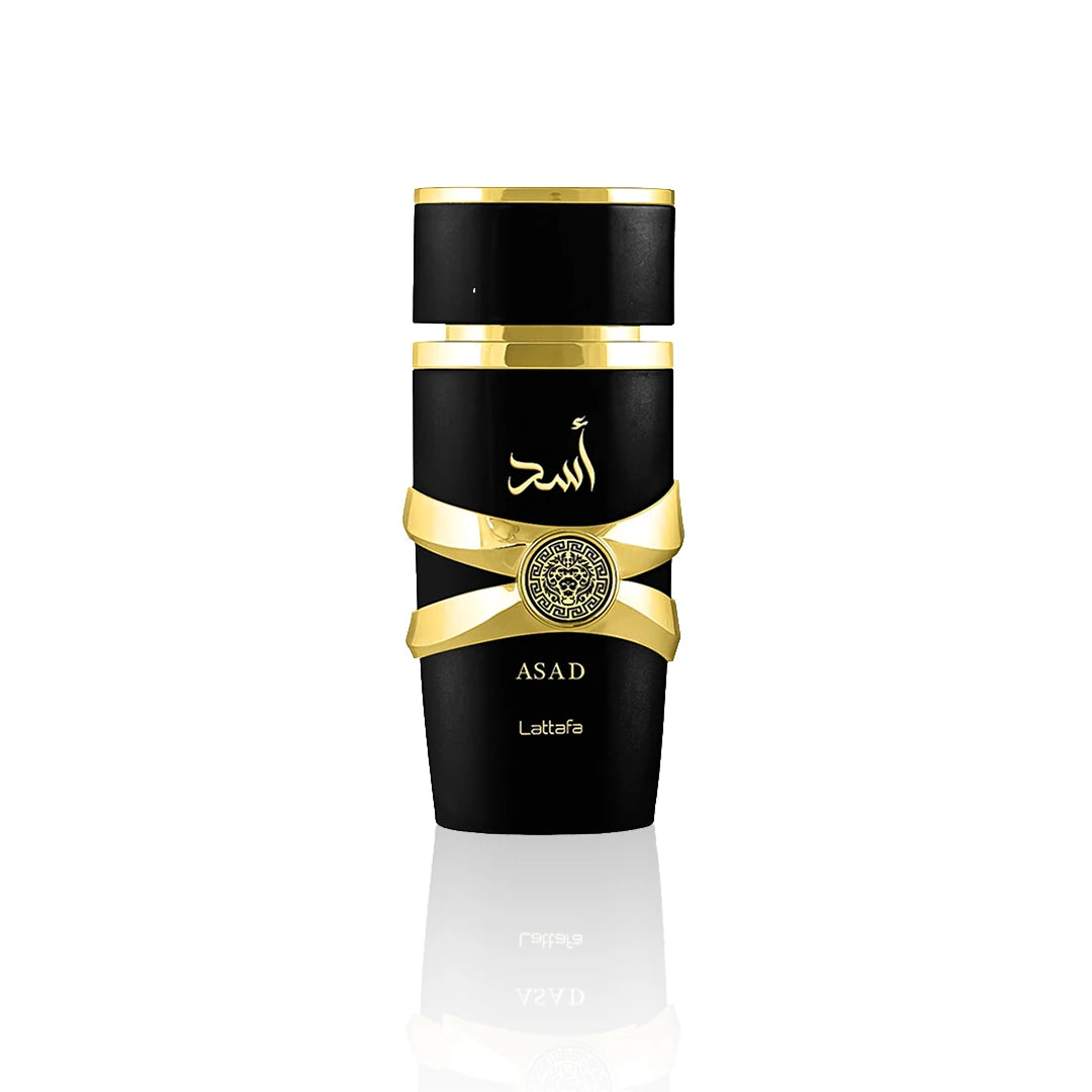 Lattafa Asad Eau de Parfum 100 ml Flakon auf weißem Hintergrund