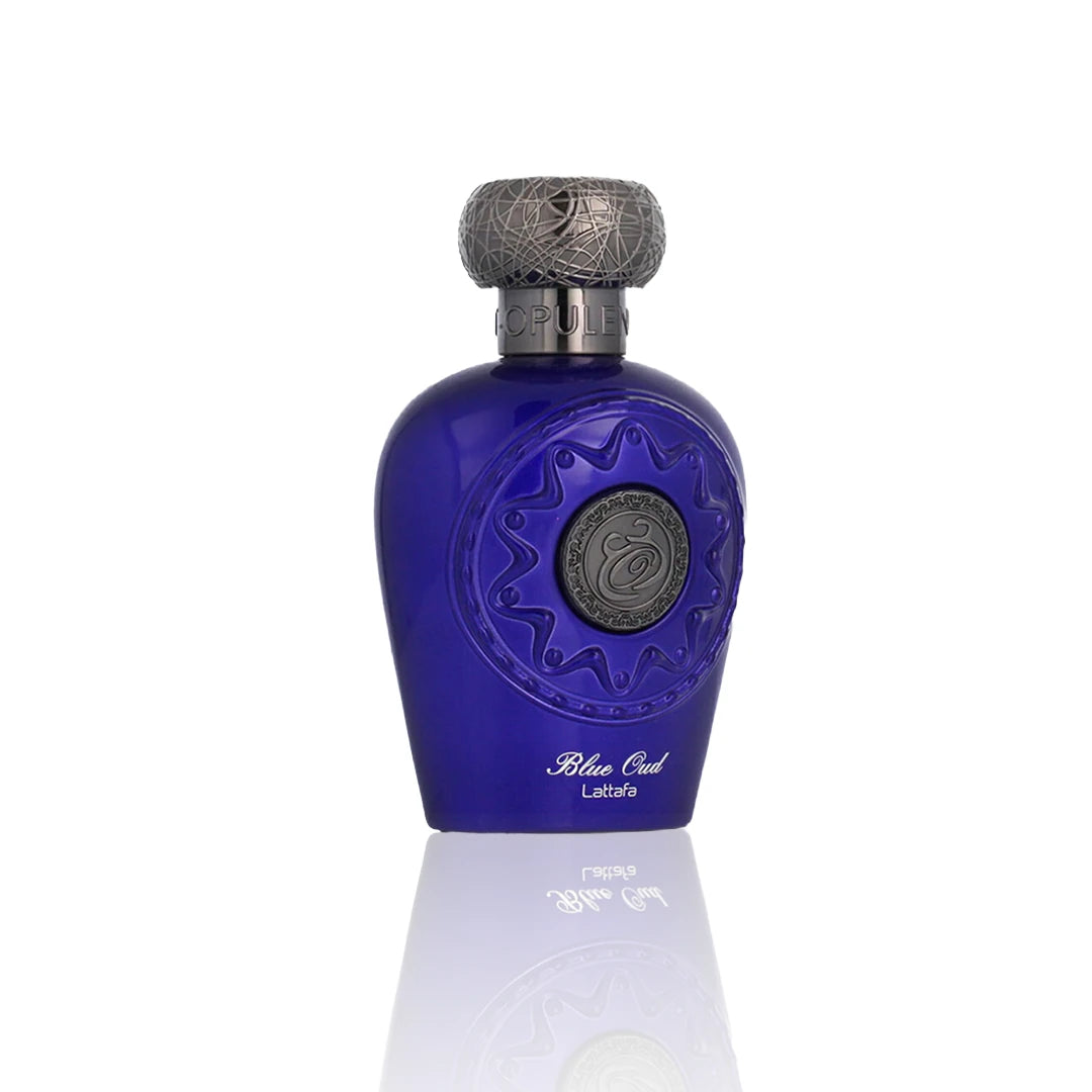 Lattafa Blue Oud Eau de Parfum 100 ml Flakon auf weißem Hintergrund