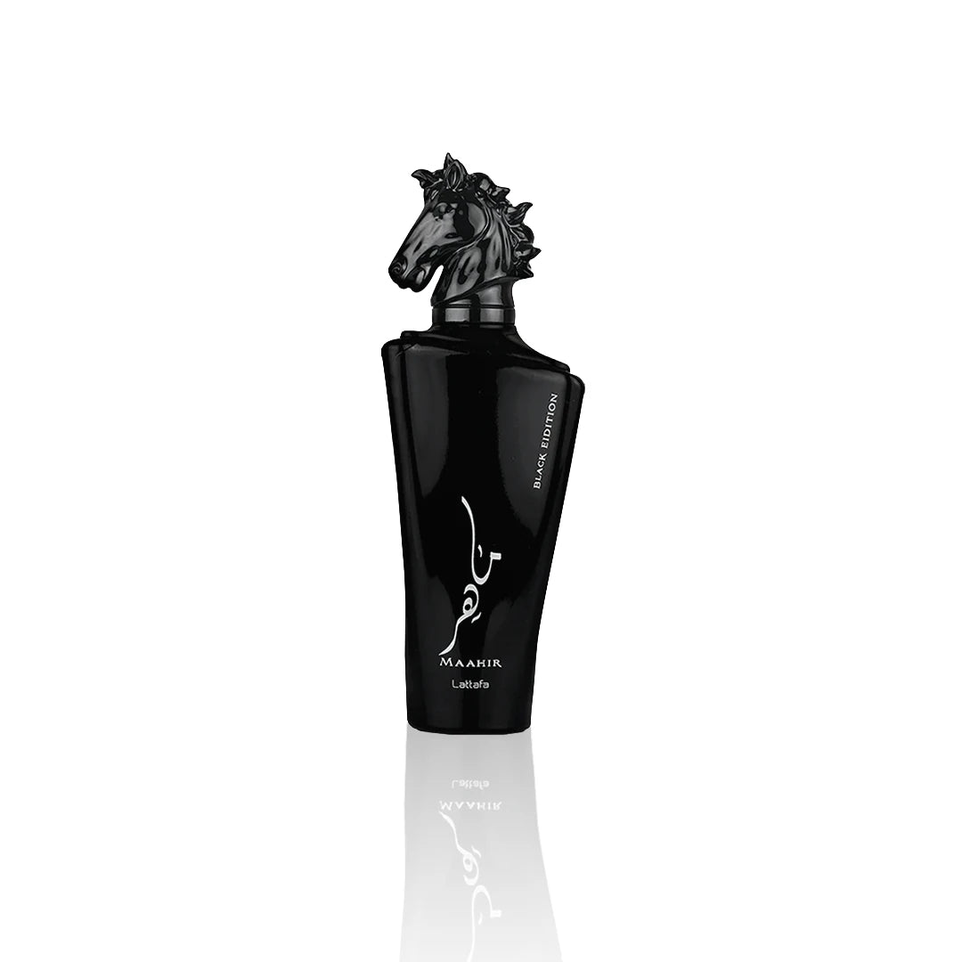 Lattafa Maahir Black Edition Eau de Parfum 100 ml Flakon auf weißem Hintergrund