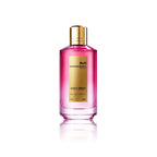 Mancera Roses Greedy Eau de Parfum 120 ml Flakon auf weißem Hintergrund