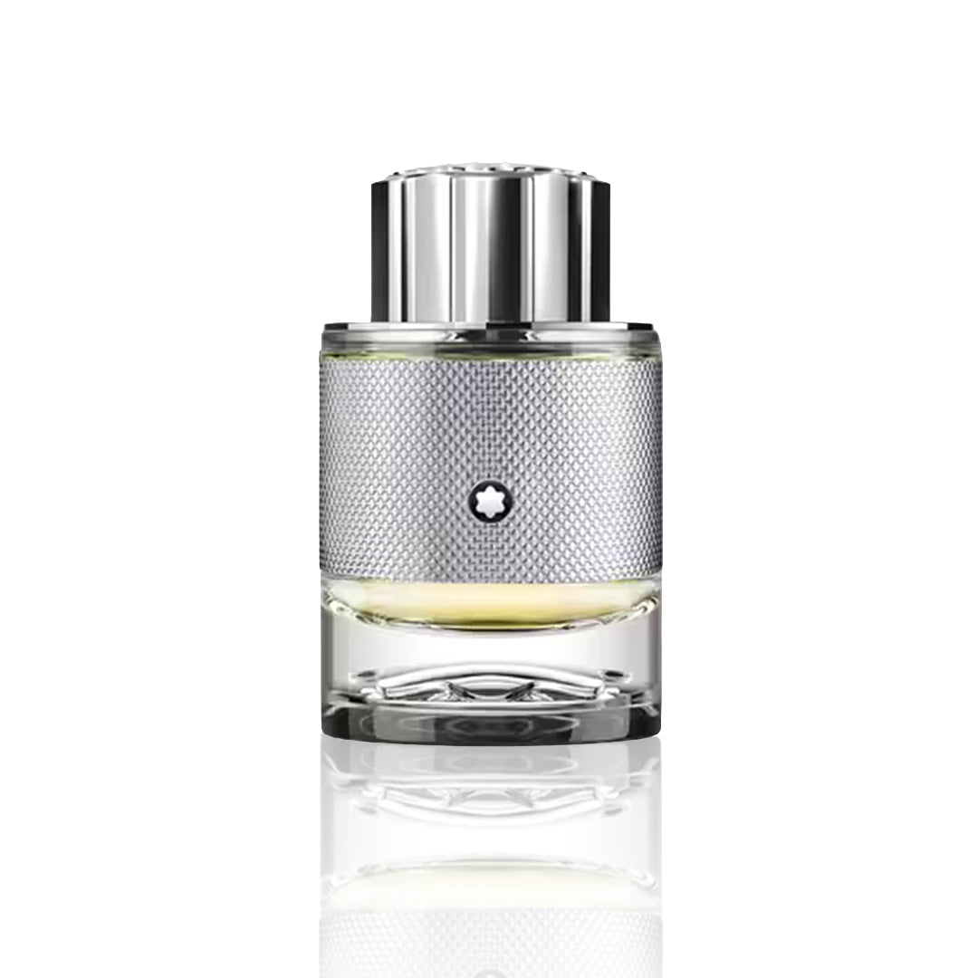 Montblanc Explorer Platinum Eau de Parfum 60 ml Flakon auf weißem Hintergrund