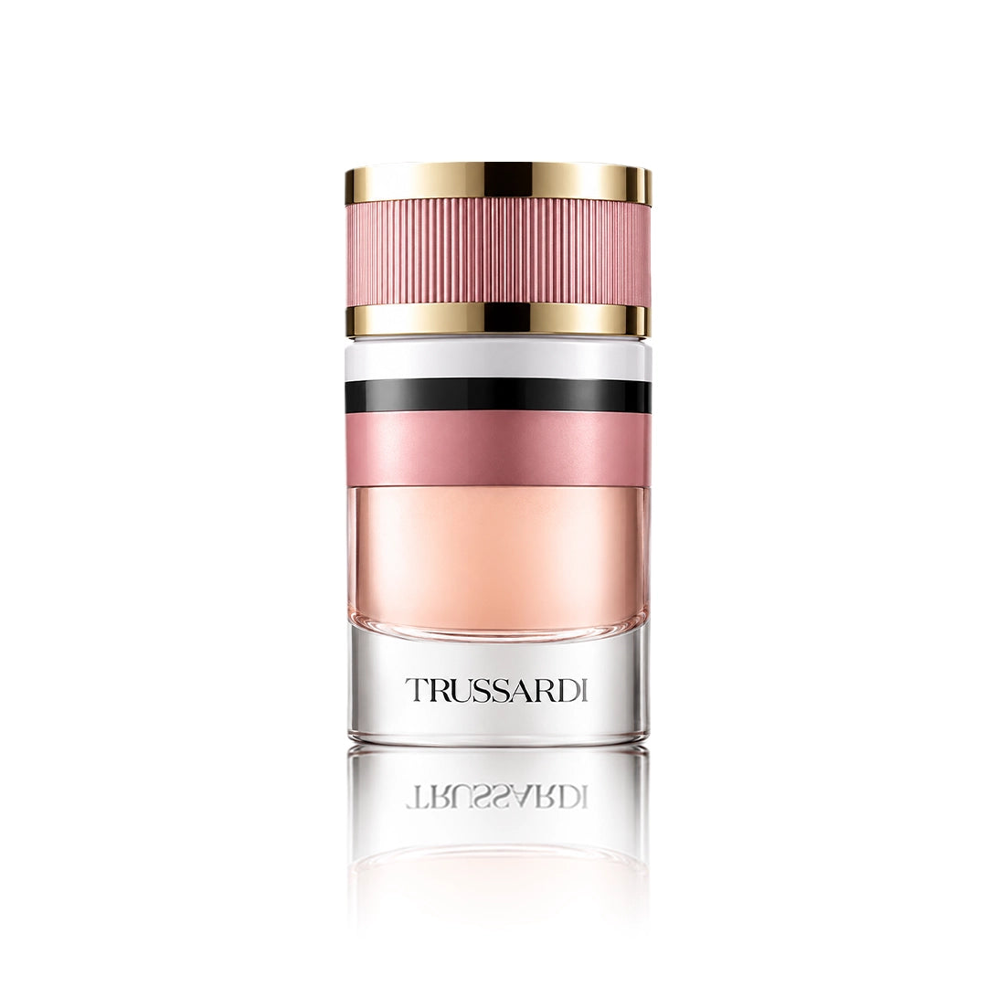 Trussardi Donna Eau de Parfum 60 ml Flakon auf weißem Hintergrund