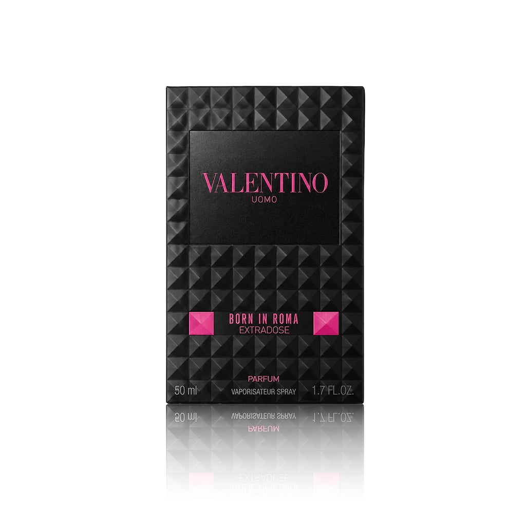 Valentino Born in Roma Uomo Extradose Parfum 50 ml mit Originalverpackung auf weißem Hintergrund