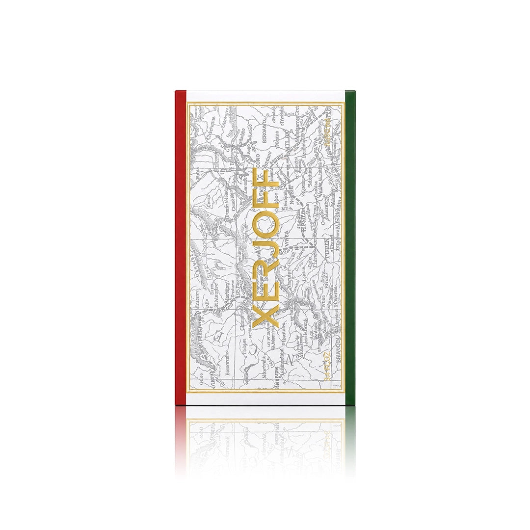 Xerjoff Decas Eau de Parfum 100 ml mit Originalverpackung auf weißem Hintergrund